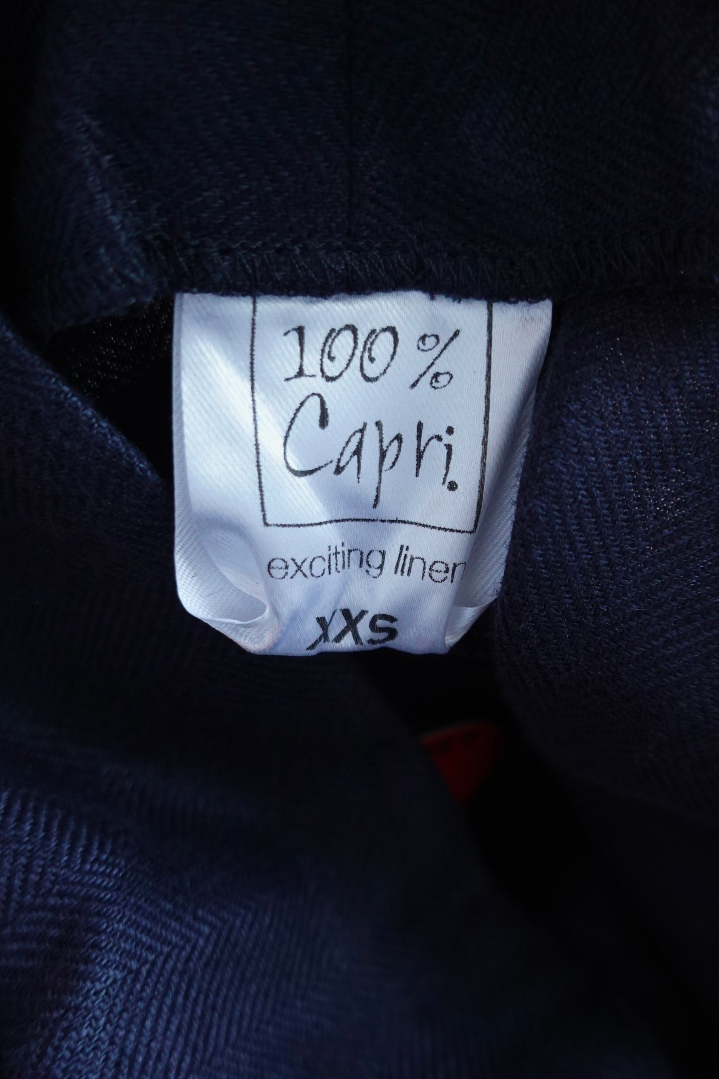 100% Capri - Navy Linen Shorts