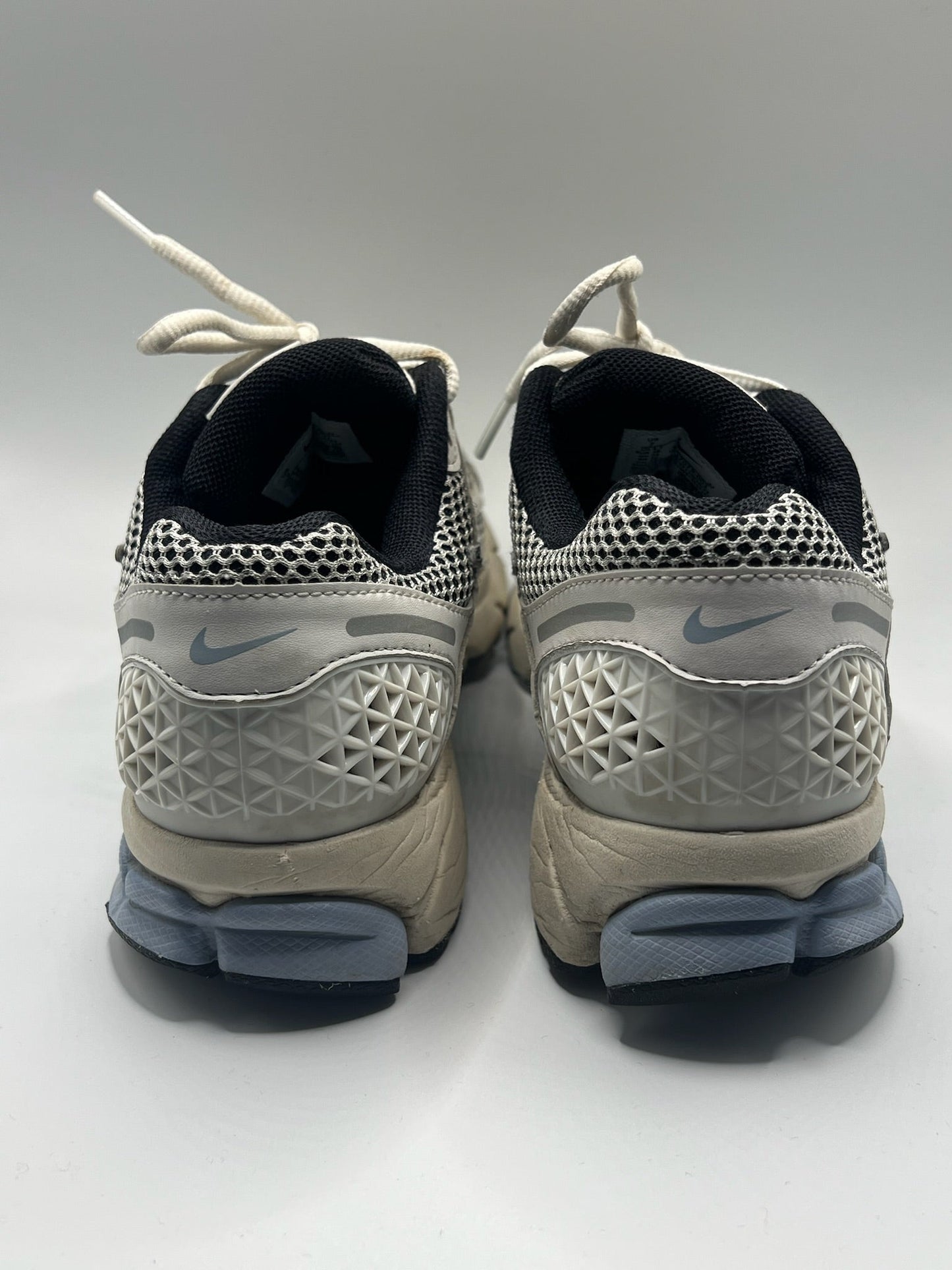 Nike Air Zoom Vomero 5