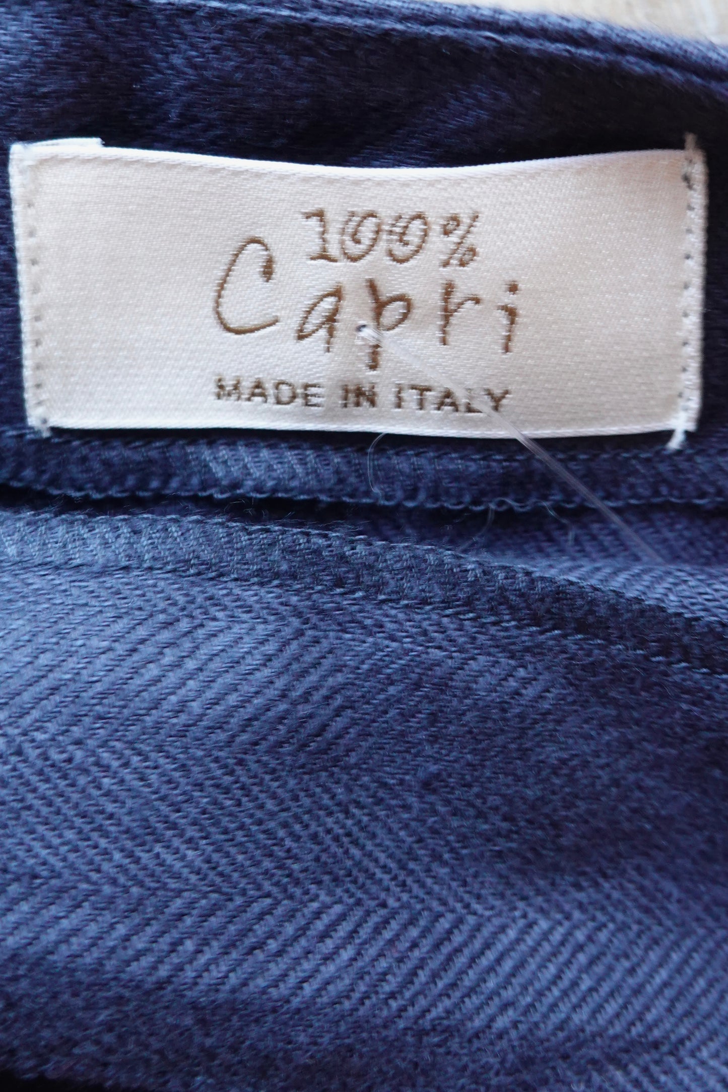 100% Capri - Navy Linen Shorts