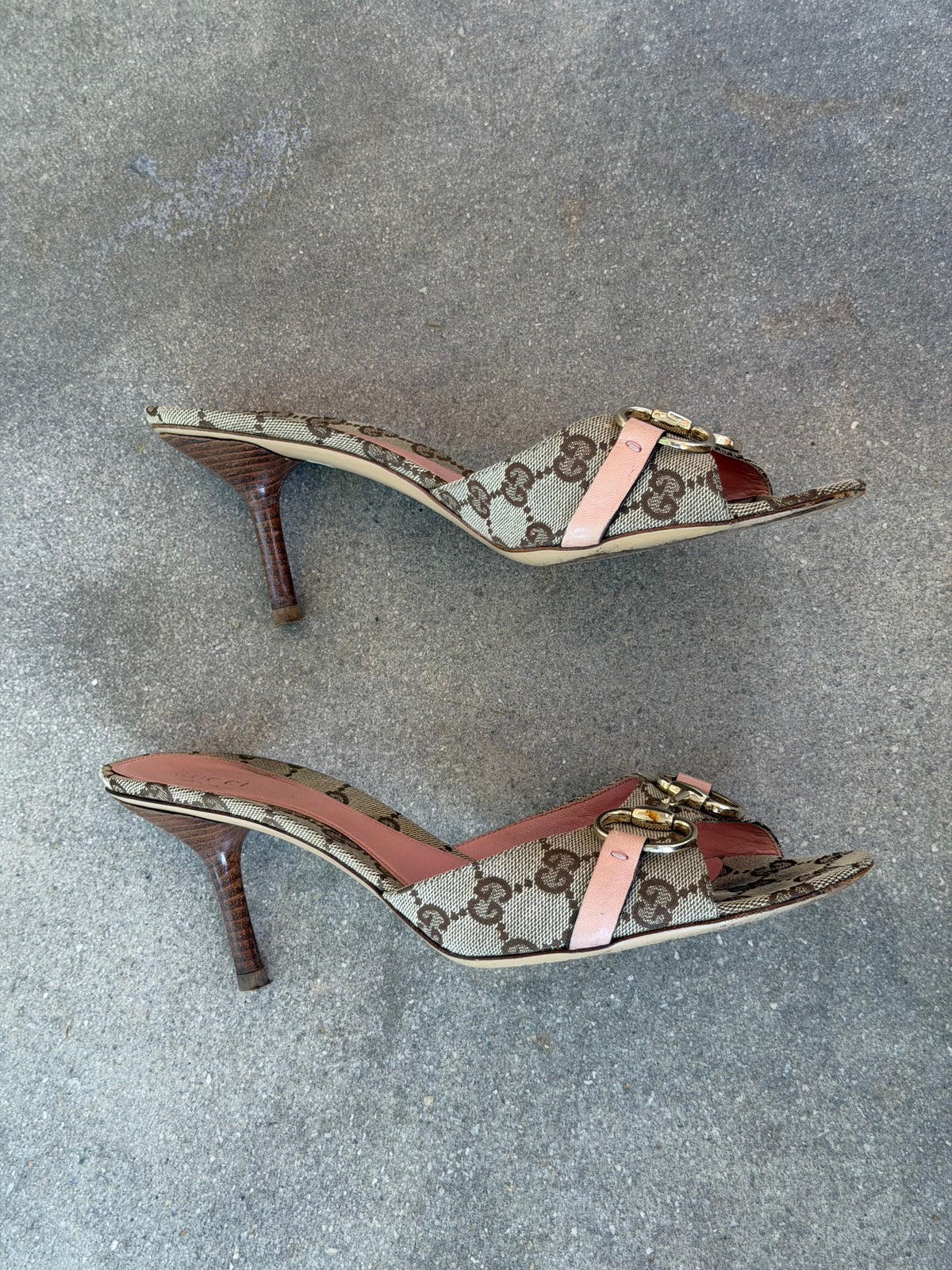 Gucci - Pink GG Mules