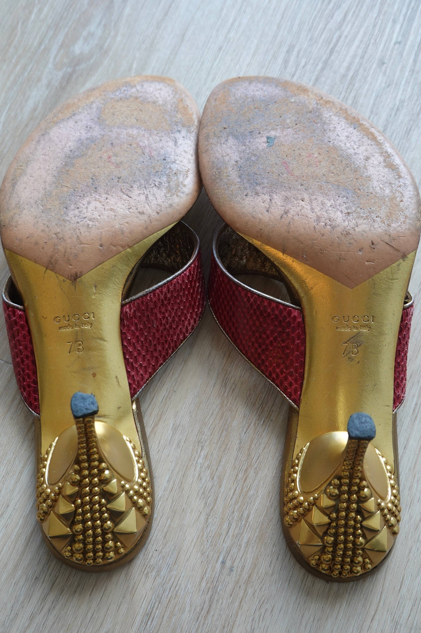 Vintage Gucci Thong Sandals