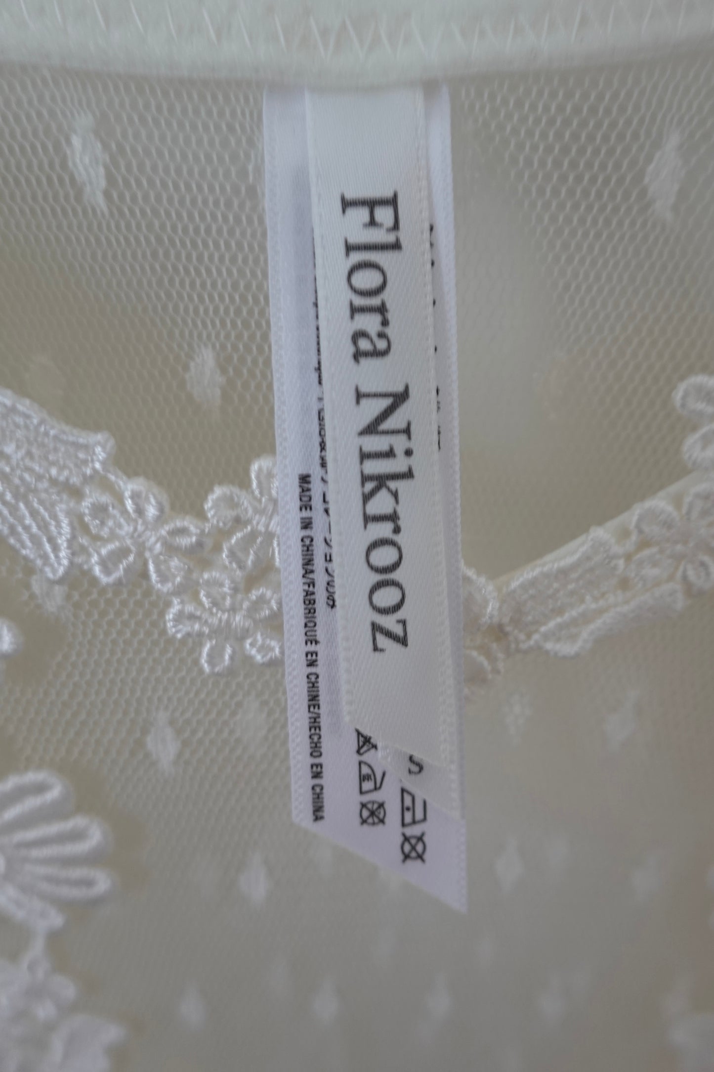 Flora Nikrooz - White Lace Slip & Robe