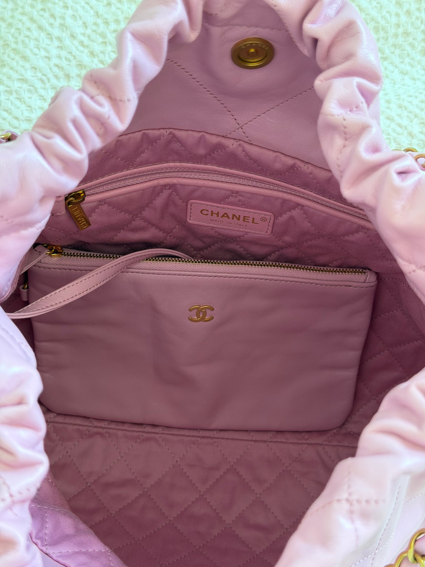Chanel 22 in Bubblegum Pink