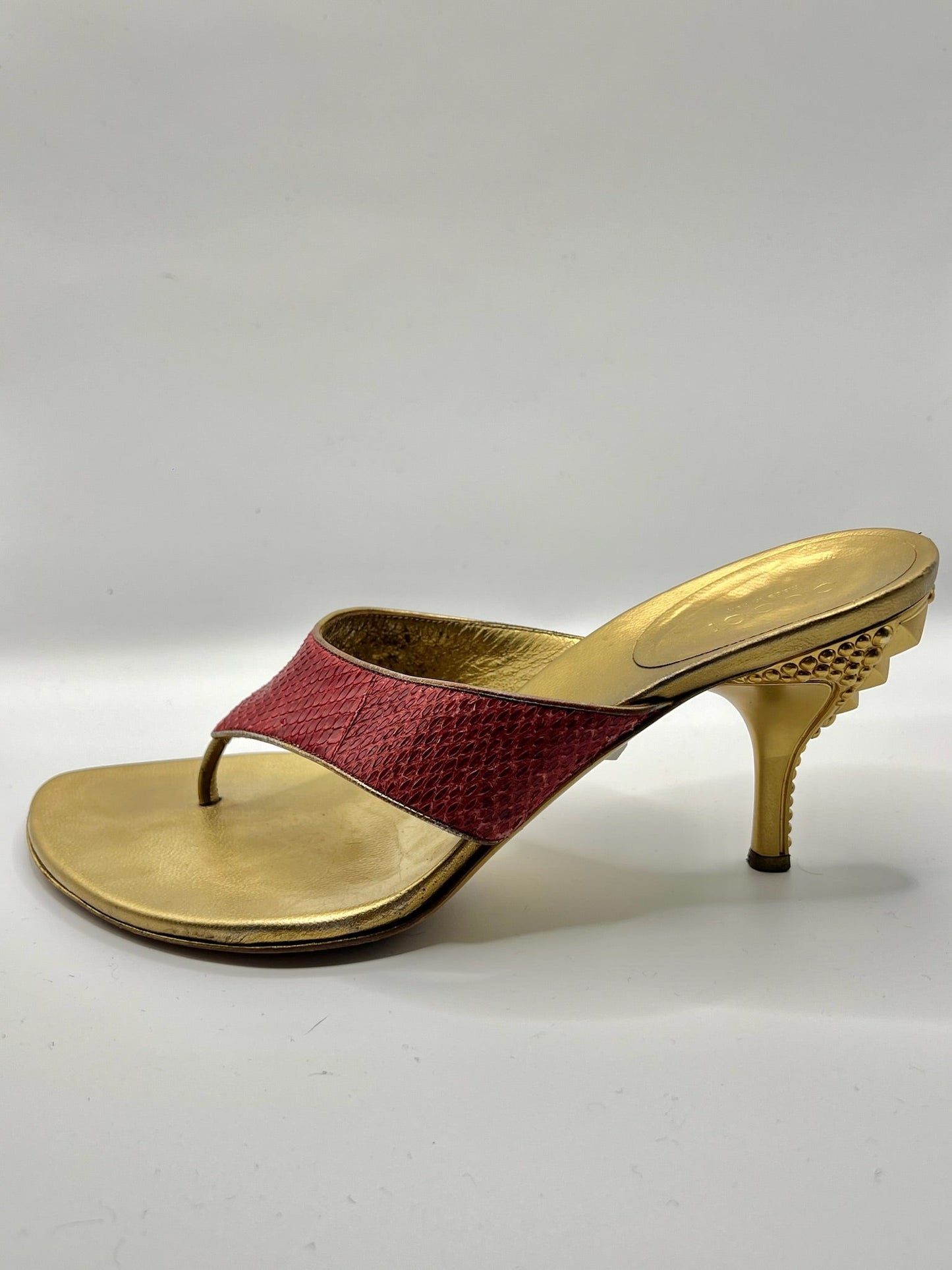 Vintage Gucci Thong Sandals