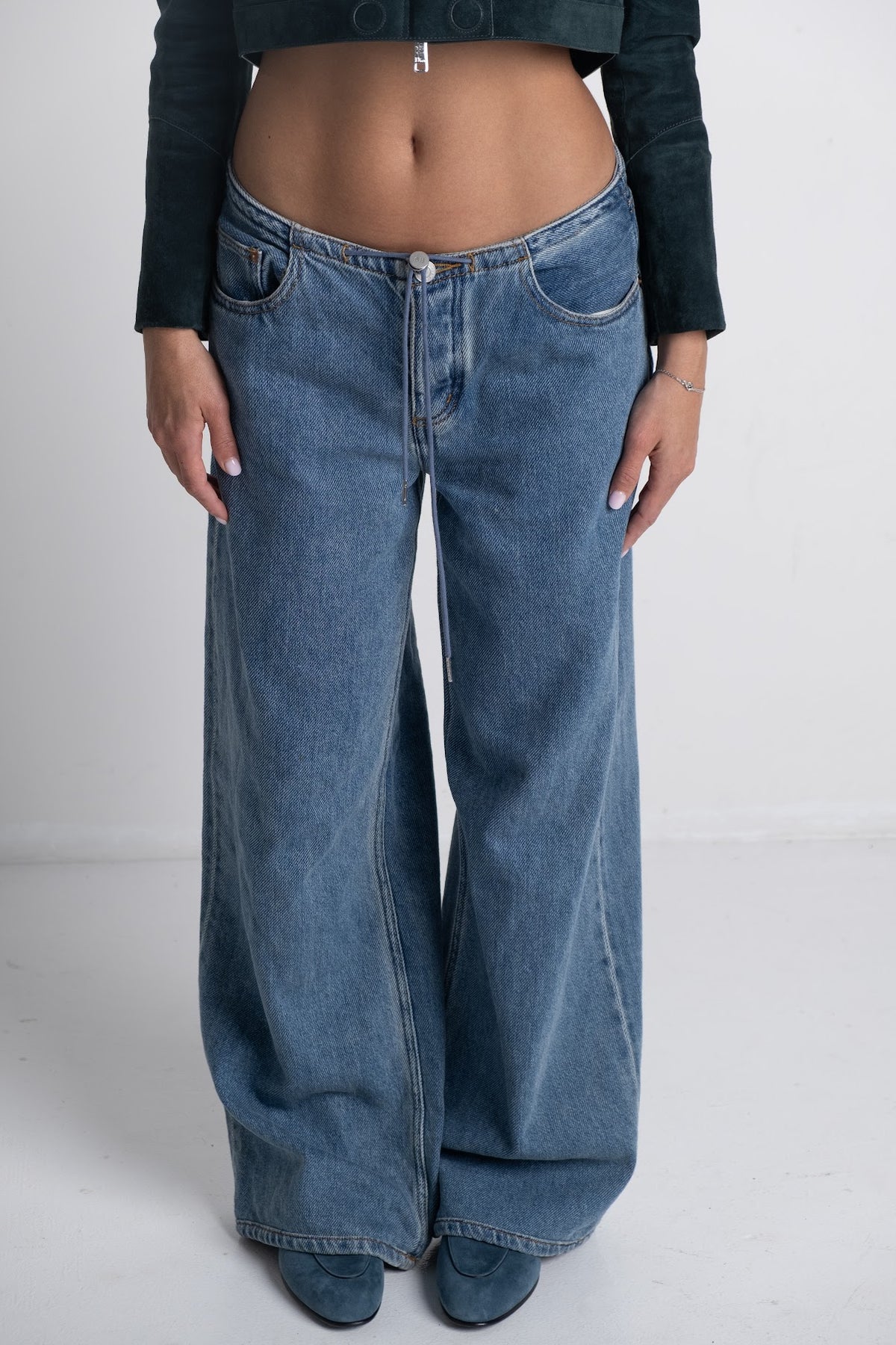 Still Here - Low-Rise Cool Jeans
